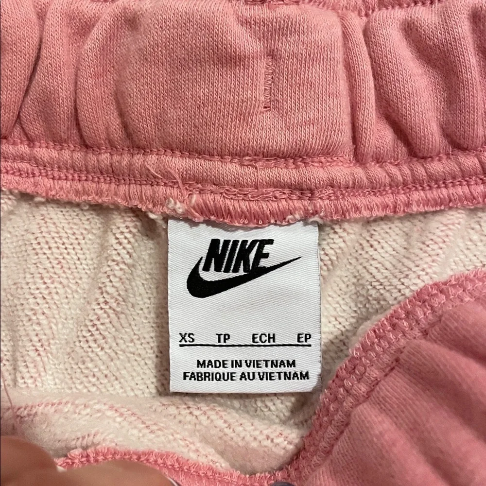 Nike comfortable blush